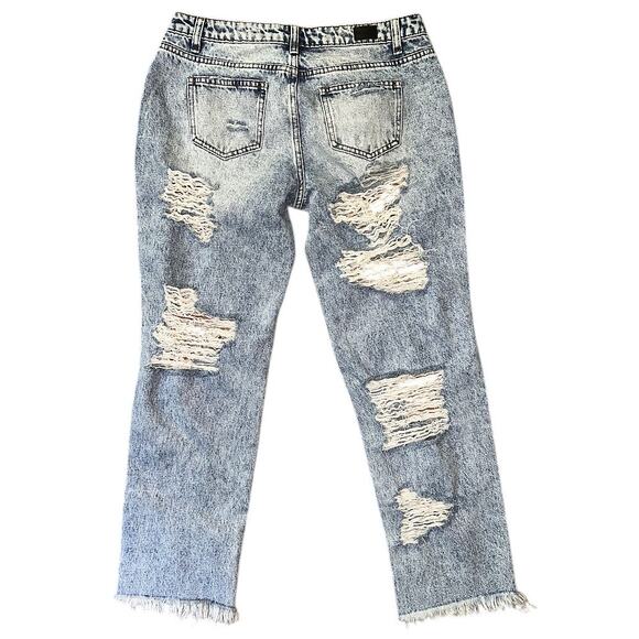 NWT Flamingo Mid-Rise Straight Leg Distressed Jeans Large (31X29) - Picture 5 of 7